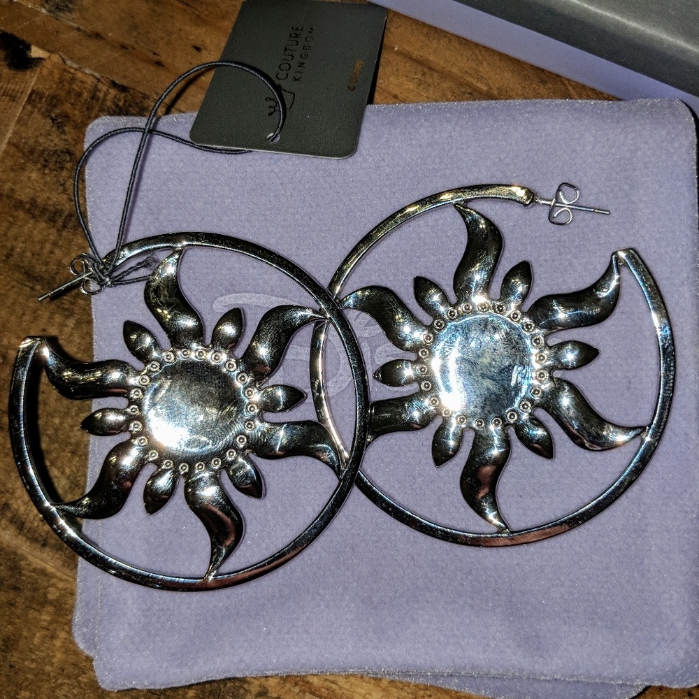 Disney Couture Kingdom Tangled Lantern earrings